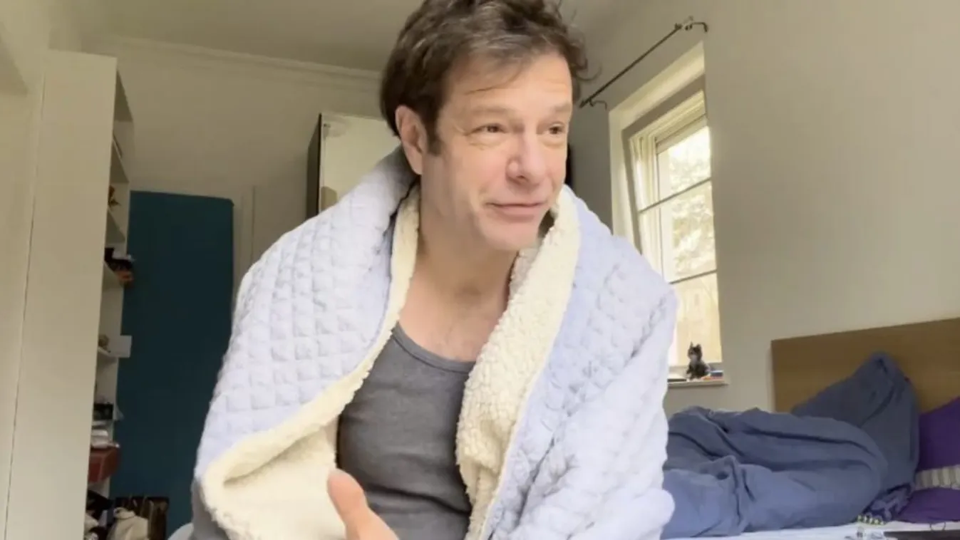 Hírt adott magáról a koronavírusos Tilla: ezekkel a tünetekkel küzd