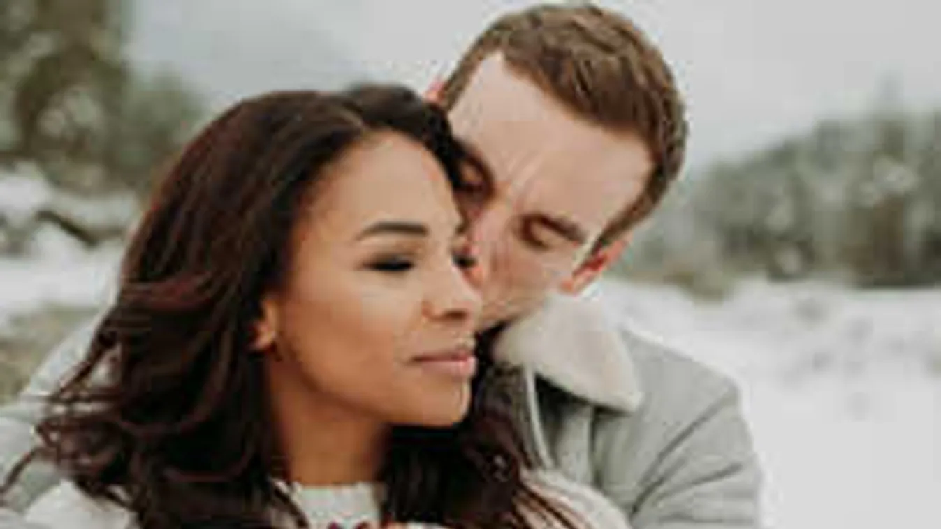 Befotóztak az étterem ablakán: mi történt a magyar sztárpár között?