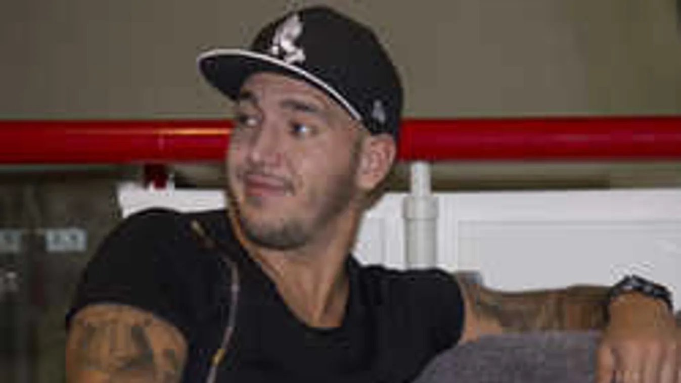 Nem semmi, Curtis méregdrága ajándékot vett