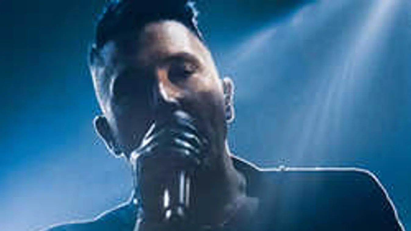 Tegye fel a kezét, aki szeretne mozizni Ákossal!