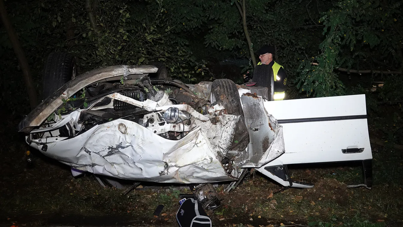 Durva helyszíni fotók érkeztek a kerekegyházai halálos balesetről