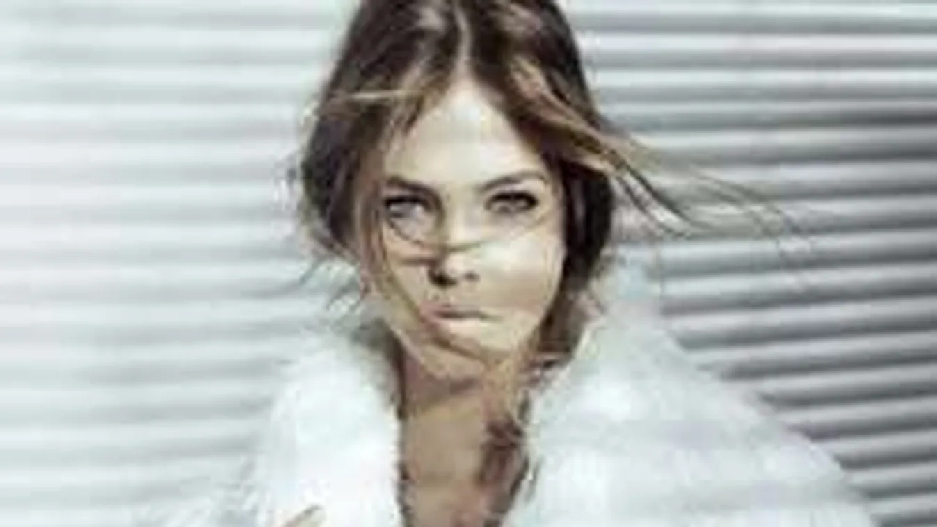 Így bűvöli a kamerát a szuperdögös magyar topmodell!