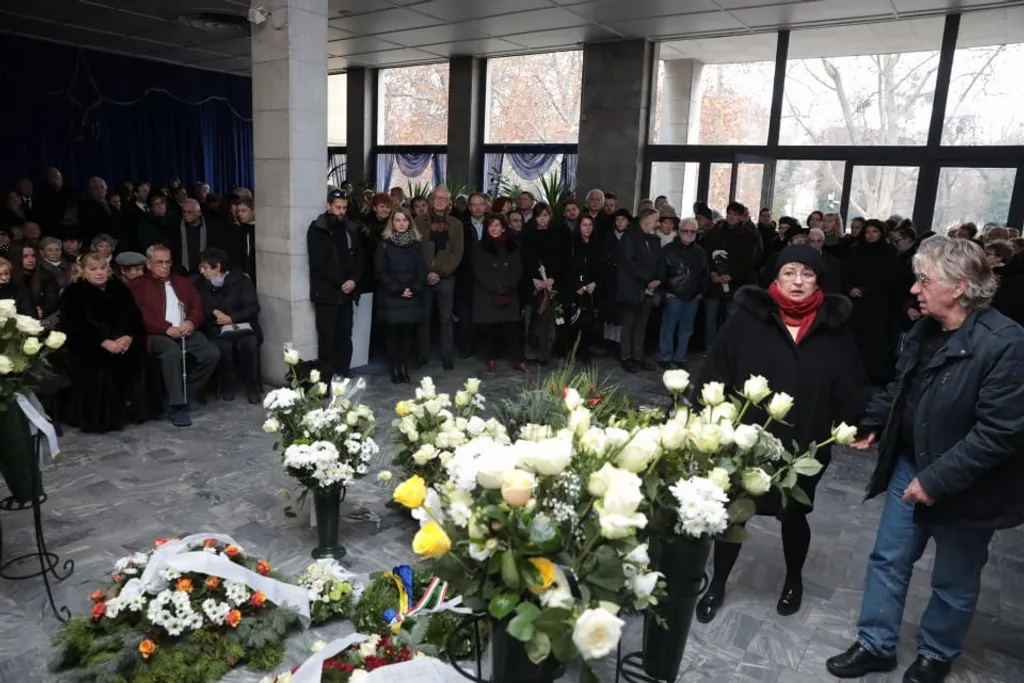 78990545_472683610023271_3344459280701980672_n