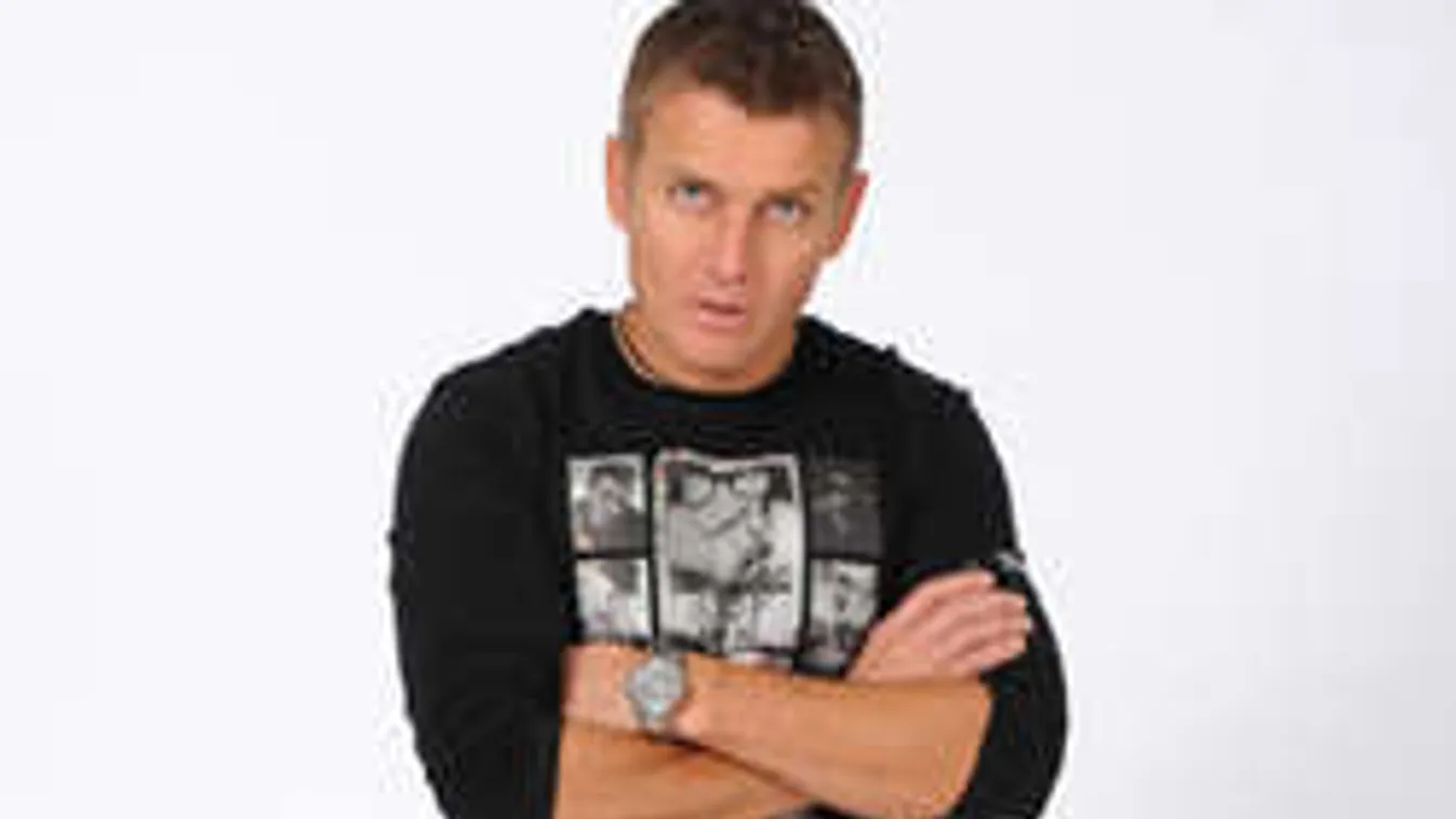 Rékasi Károly nem a körülményeknek megfelelően haladt?