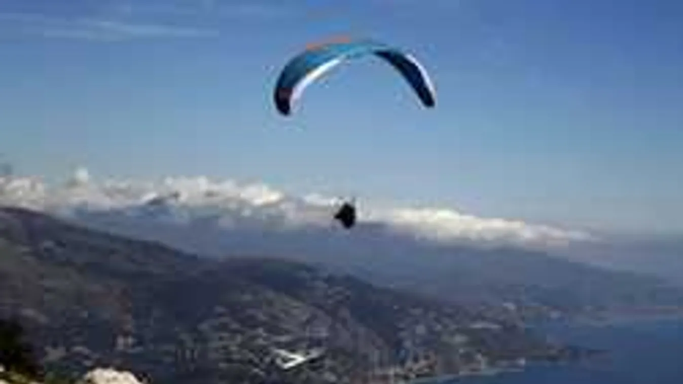 Megrázó részletek, esélye sem volt a magyar siklóernyősnek