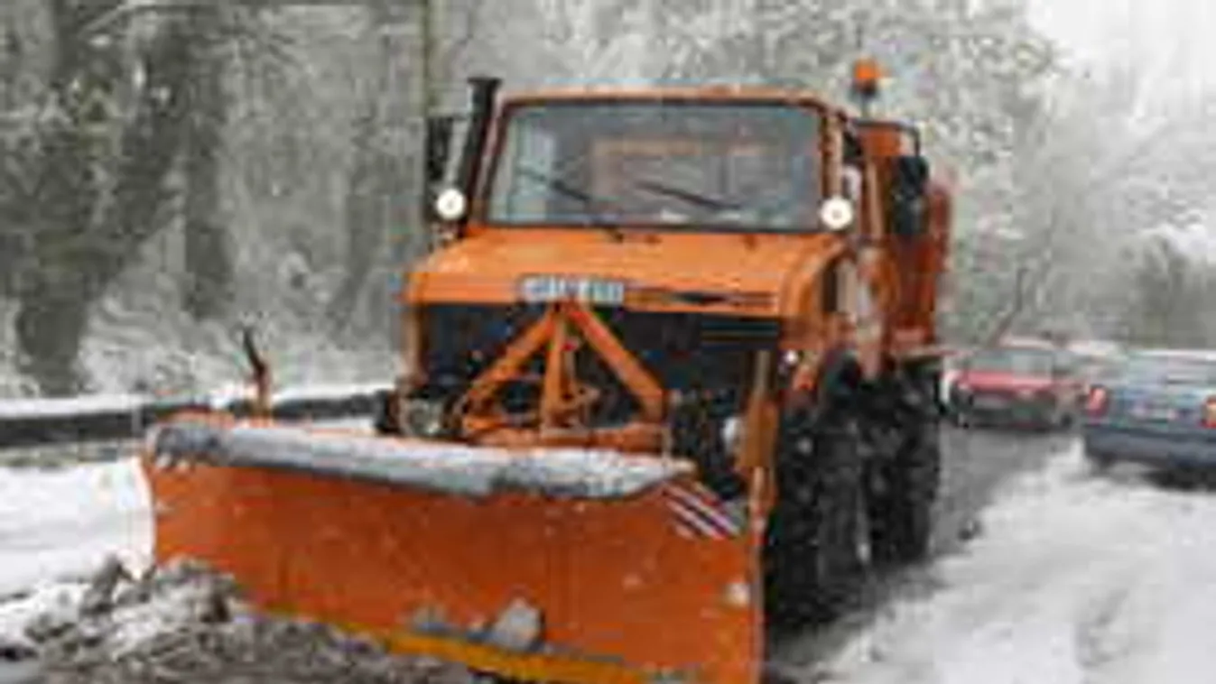 Rossz útviszonyokra figyelmeztetnek az érkező havazás miatt ezeken a helyeken