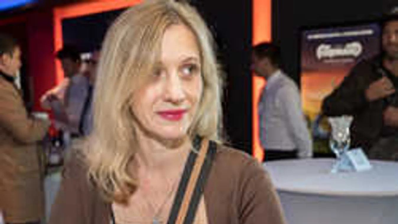 Orvosi műhiba miatt majdnem belehalt a szülésbe a TV2 sztárja