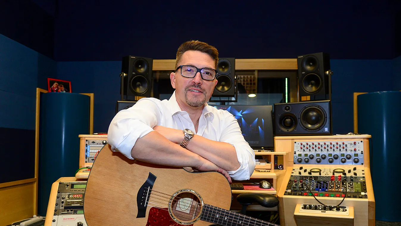 Ákos a NEK-himnusz munkáiról: Végül az a döntés született...