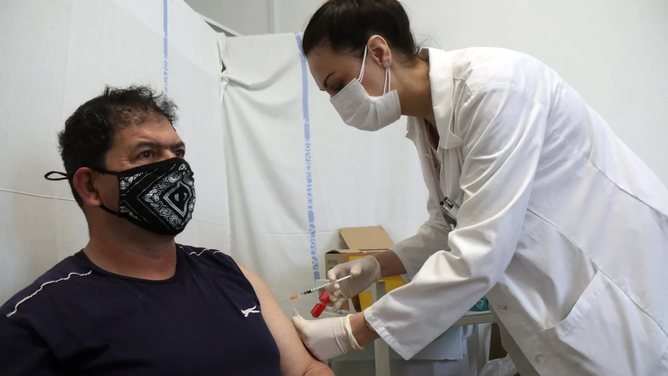 Kinek kell a negyedik oltás? Tisztázták a kérdést a magyar szakemberek