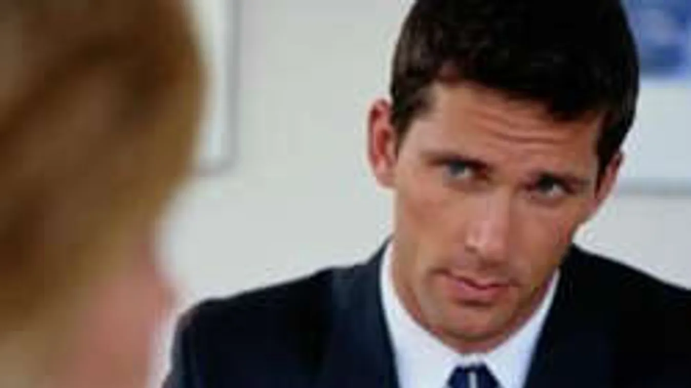 Prostit keres maga mellé egy budapesti cégvezető!