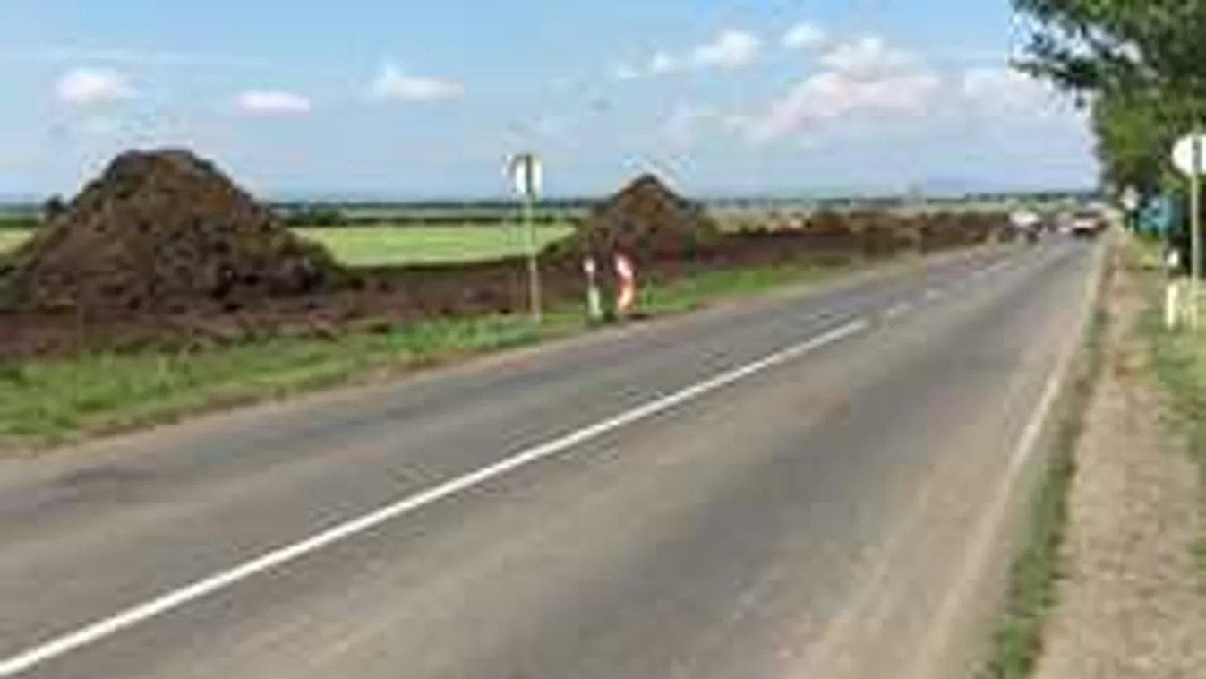 21-es út: indulhat az áttérés a régi sávokról az újakra