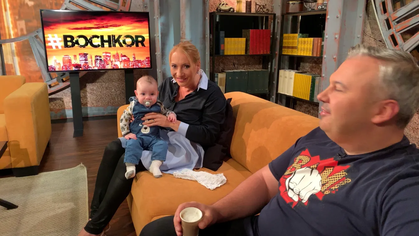 Adásban mutatta meg négy hónapos kisfiát Valkó Eszter