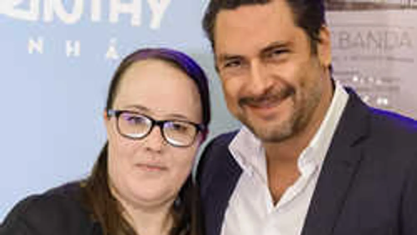 Gyomorideggel áll színpadra Árpa Attila és Balázs Andrea