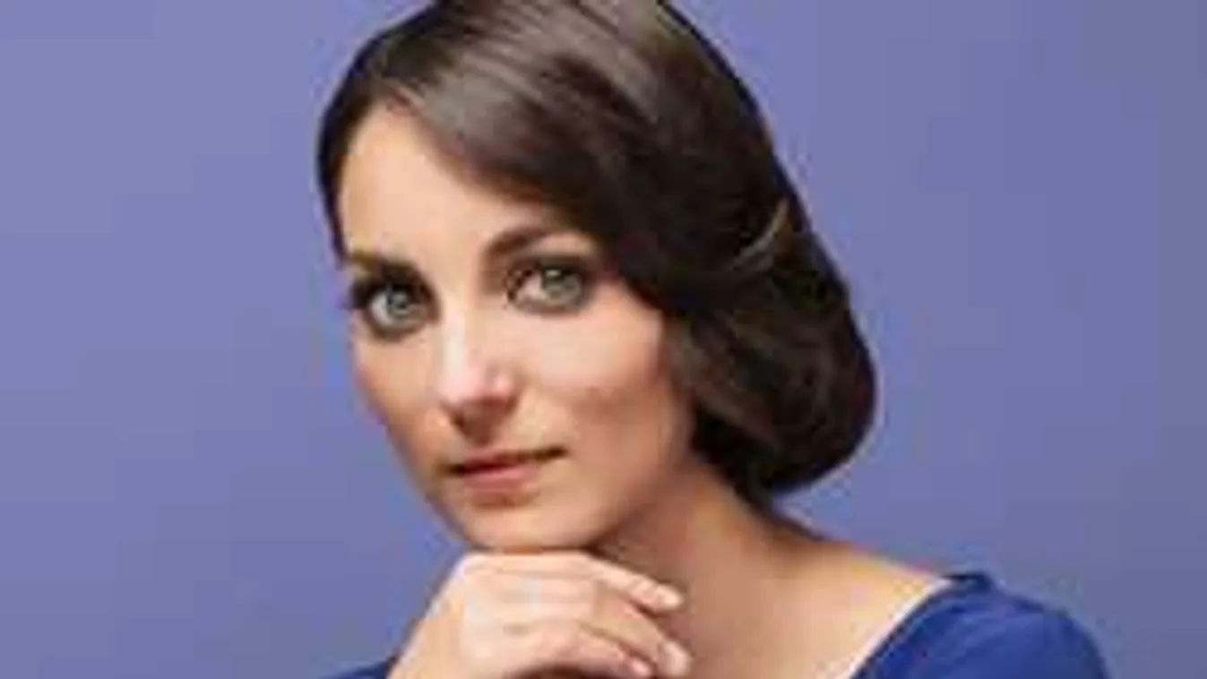 Megölték a kutyáját, mégis a magyar énekesnőt támadják a rajongók