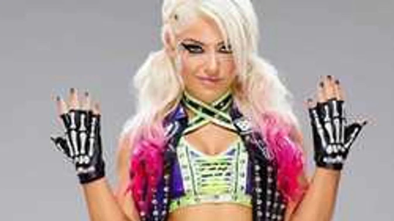 Szexi sportolónő formás popsijára csapott a pofátlan kölyök