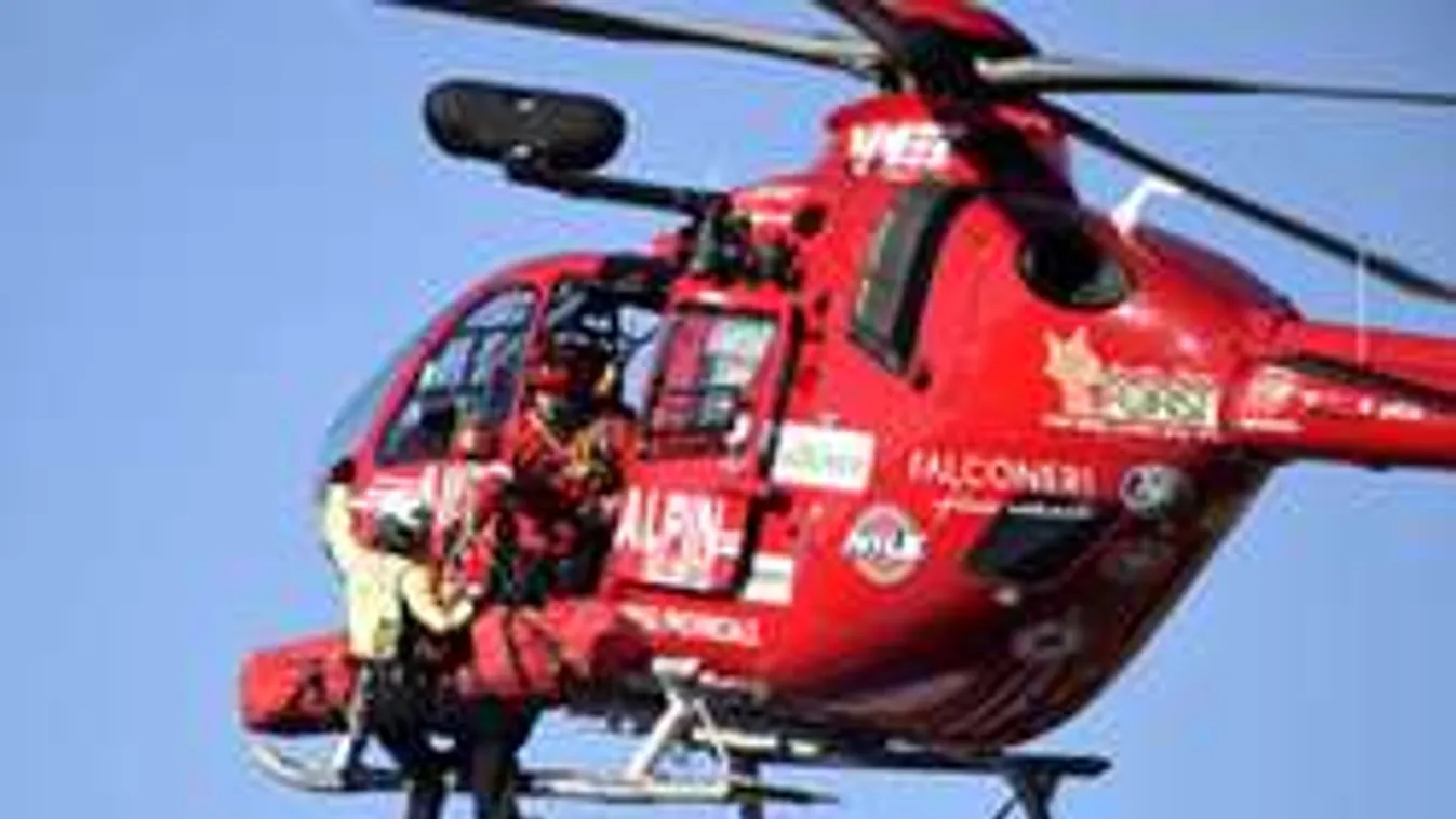 Súlyos baleset Mórnál! Helikopterrel mentették a sérülteket!