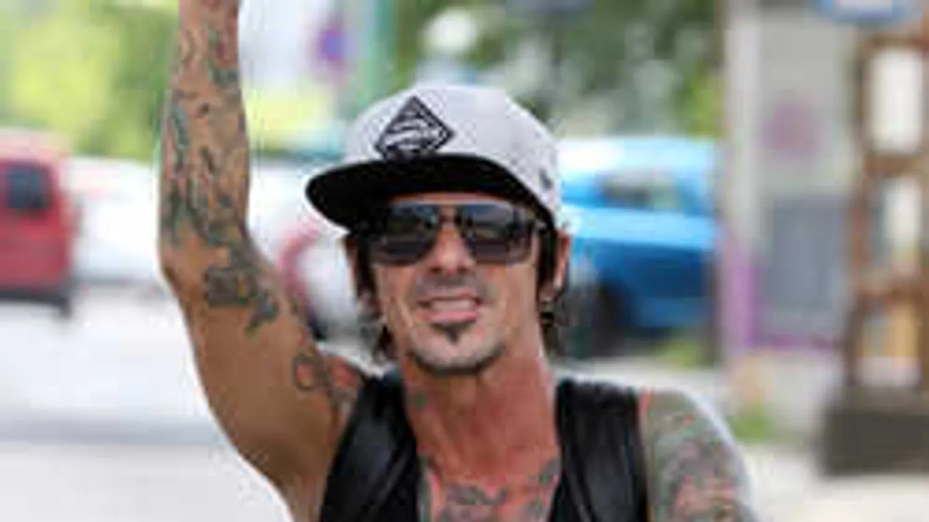 Kitálalt a magyar sztár: Engem ne ajándékozzanak meg karácsonykor!