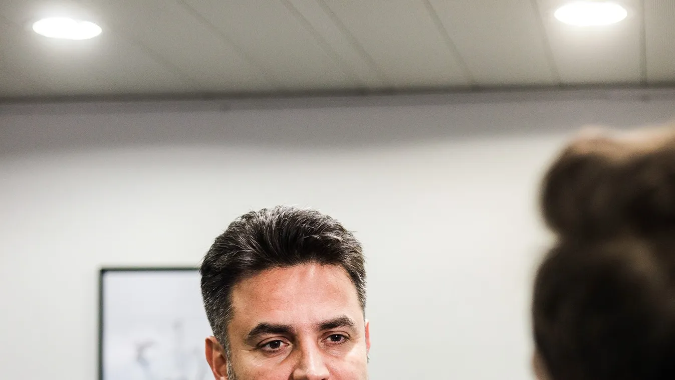 Márki-Zay nekiesne a vidéki szülészeteknek, sürgősségi ellátásoknak