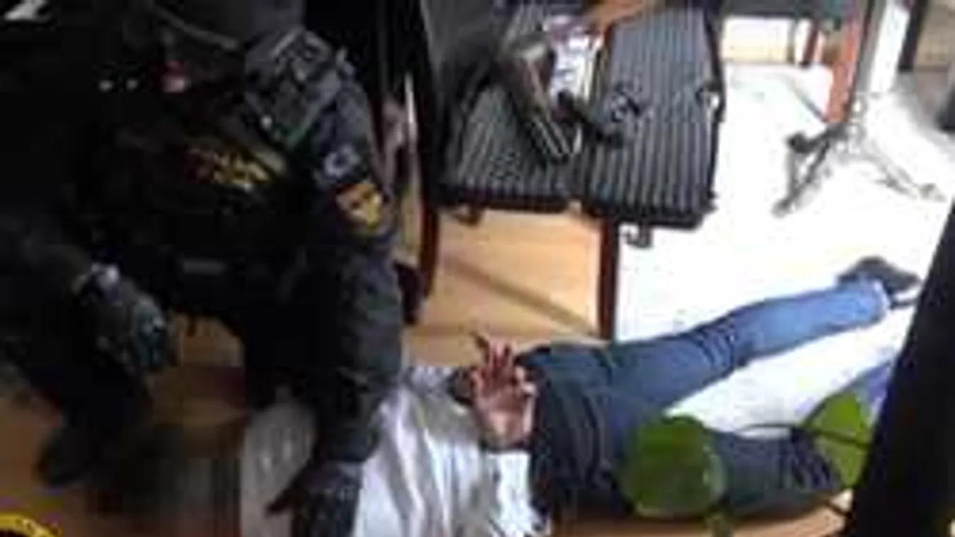 Terrorelhárítók vonultak ki egy fővárosi házhoz: Ezt találták