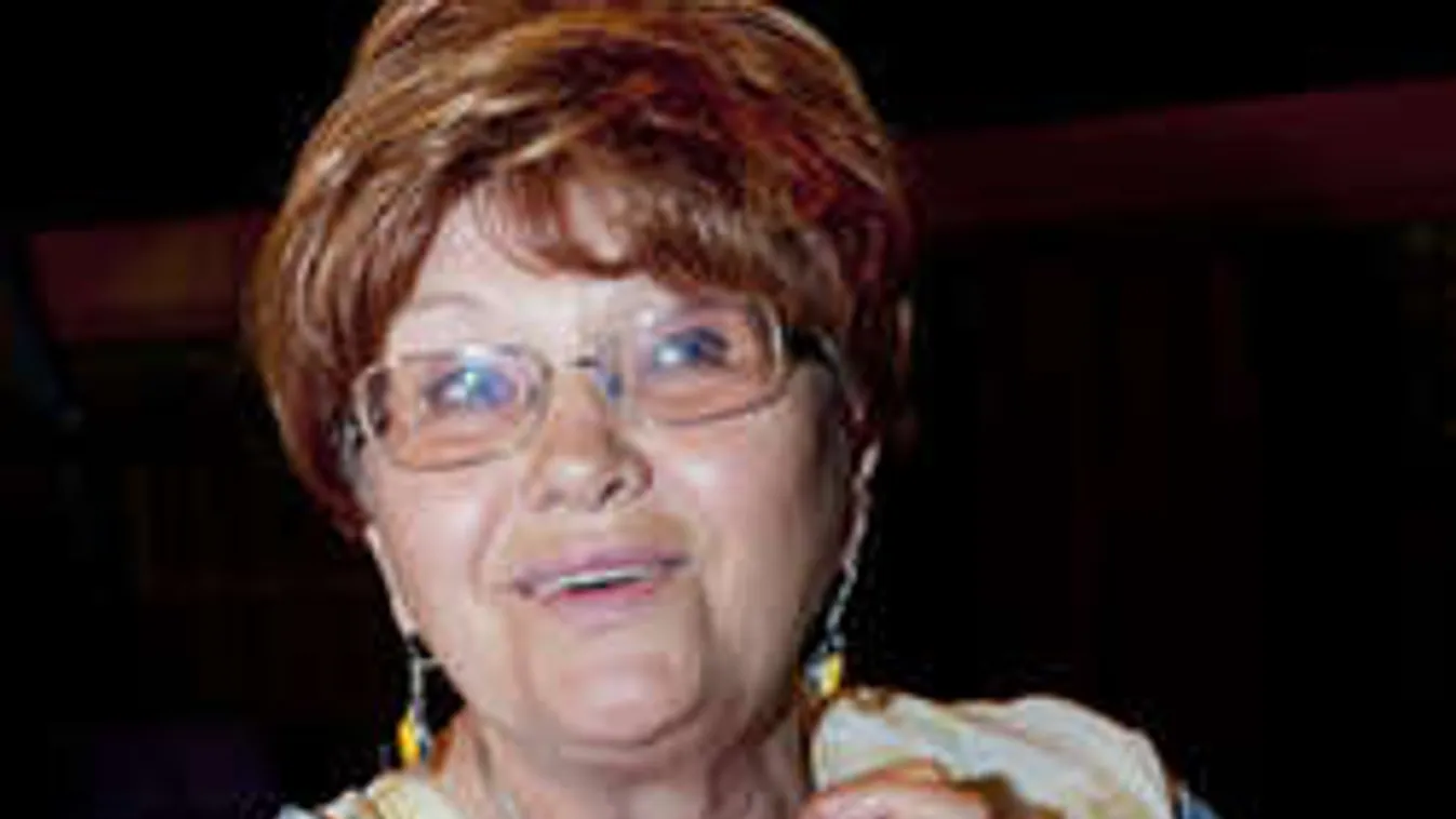 Családi dráma: Így bánik egymással Pécsi Ildikó fia és unokája!