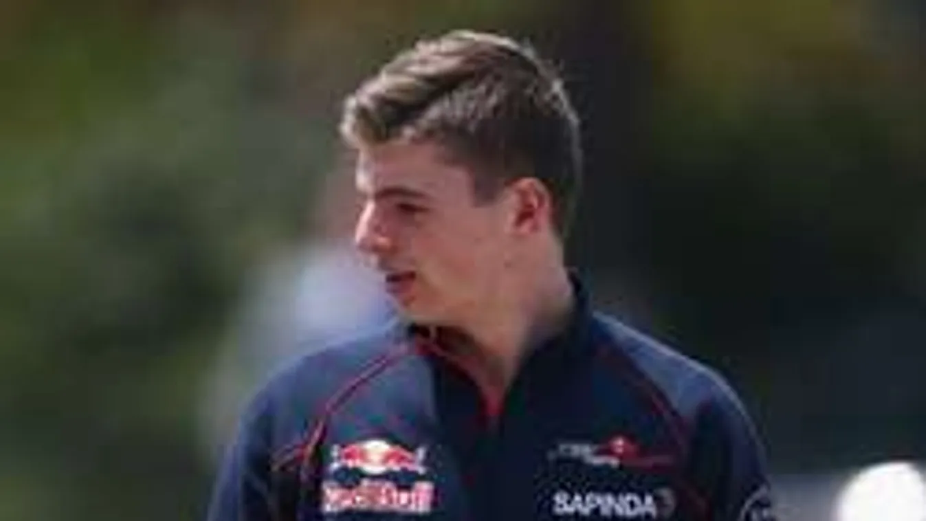 Nincs jogosítványa a Magyar Nagydíj sztárjának. Most tanul vezetni!