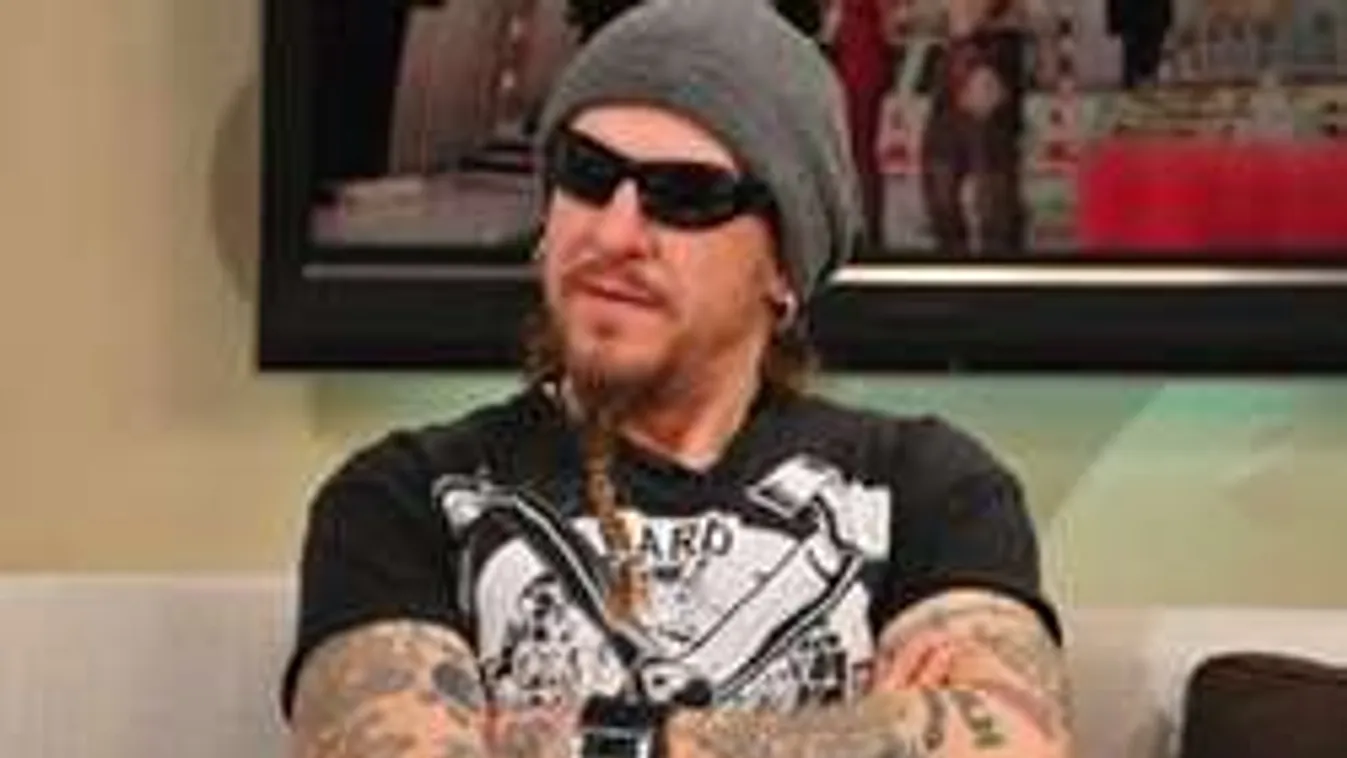 Ganxsta Zolee titkolja szakítását édesanyja előtt