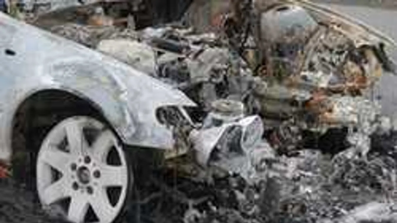 Brutális baleset lett a következménye a felelőtlen autós cselekedetének