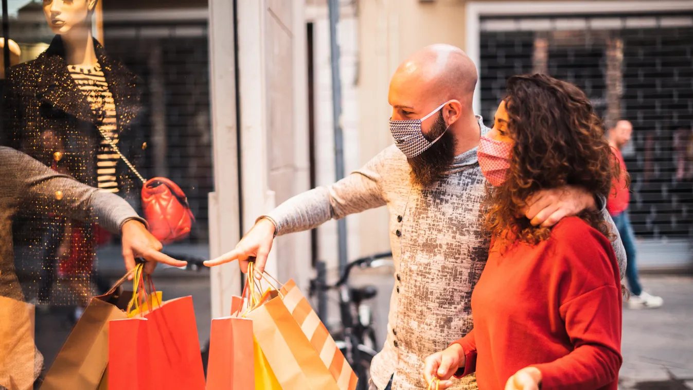 Kiderült, mennyit költenek a magyarok idén karácsonyi ajándékokra, meg fogsz lepődni
