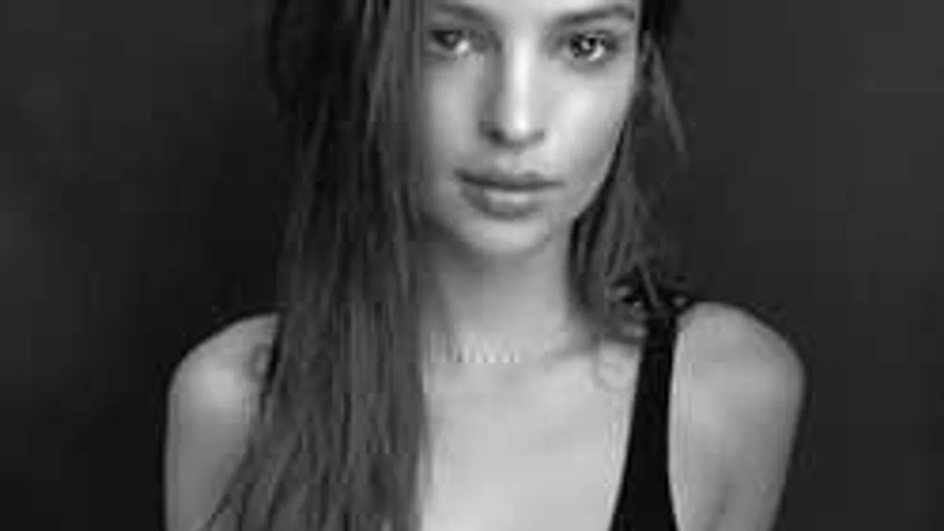 Sokatmondó fotó, babát vár a világ legszebb modellje?