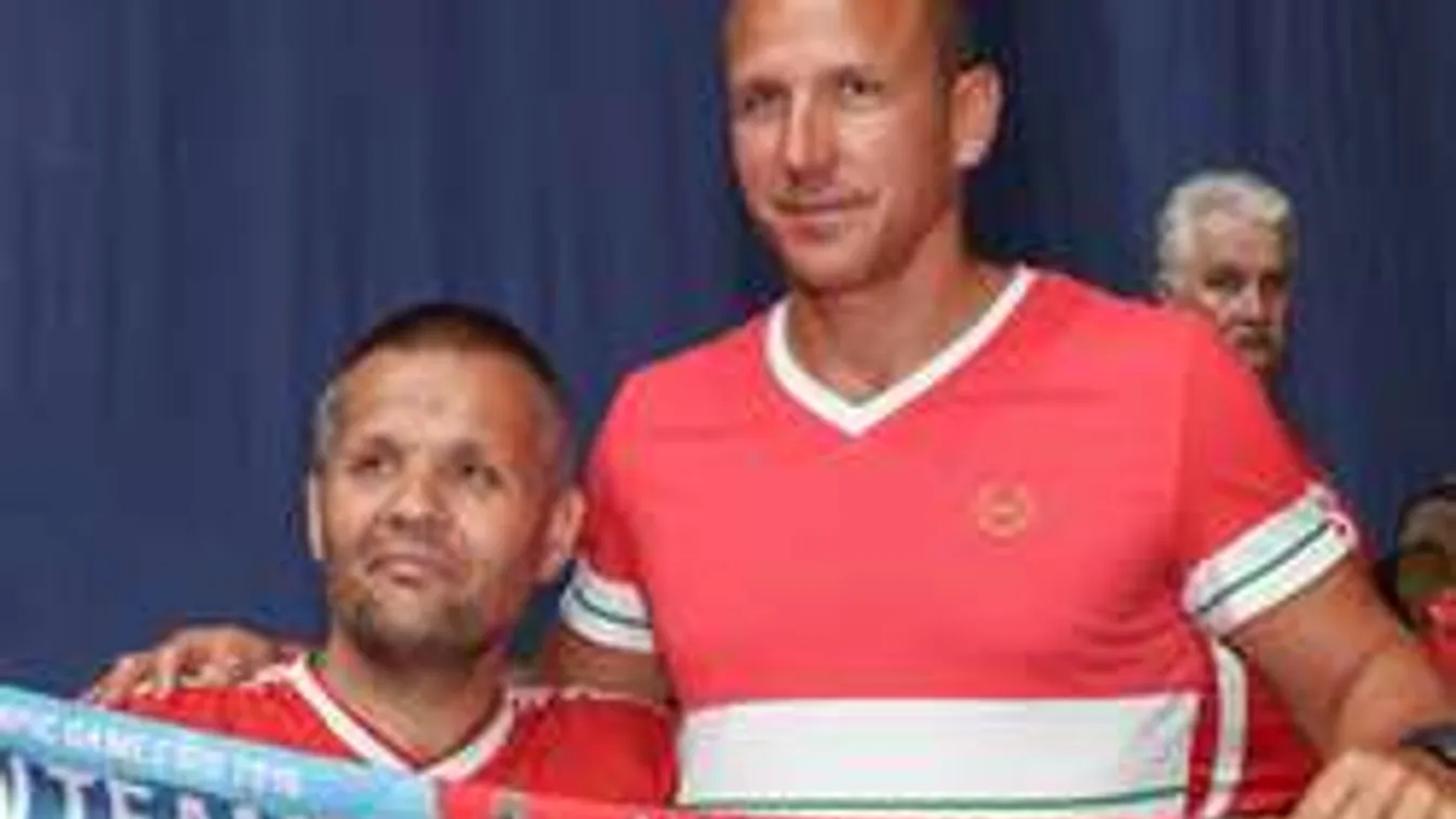 Távozik a kapitány, Storcz abbahagyja