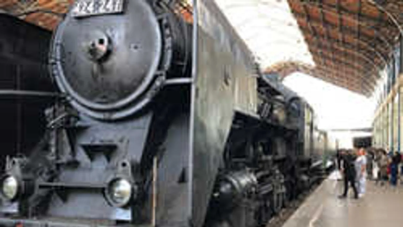 Időutazás részesei lettünk a Nyugatinál