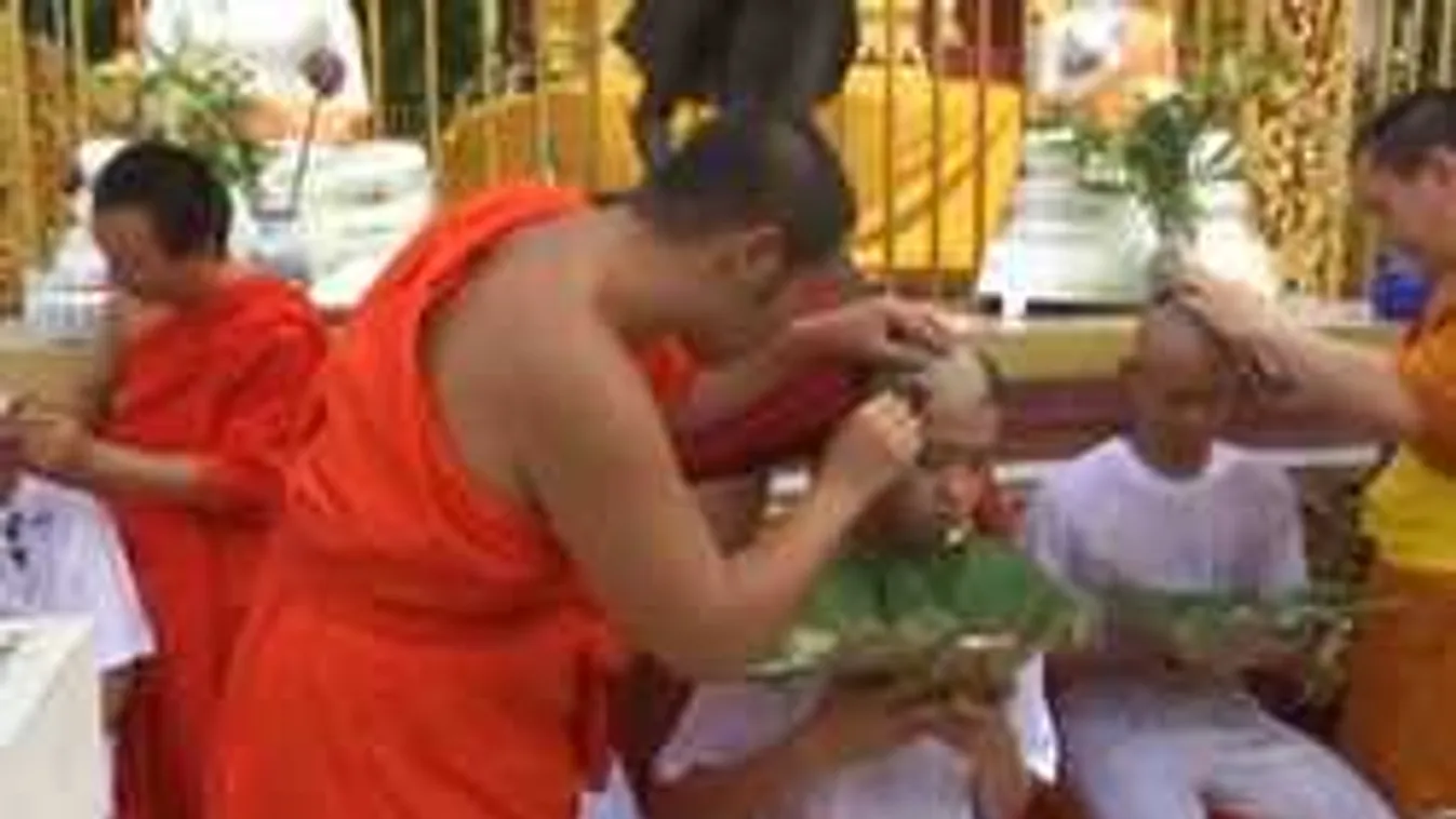 Kopaszra borotválták a fejüket  és kolostorba vonulnak a barlangból kimentett thai fiúk