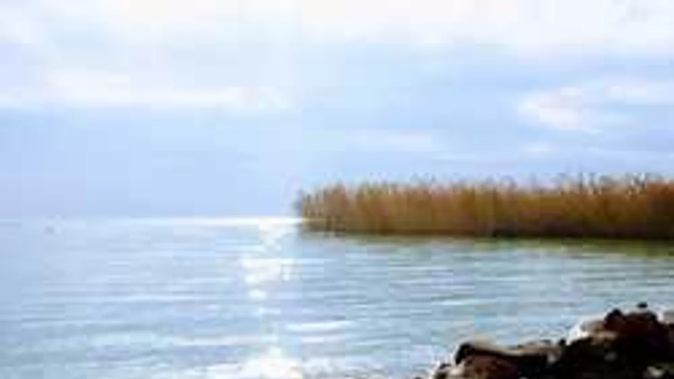 Most kaptuk: elmerült egy férfi a Balatonban, nagy erőkkel keresik