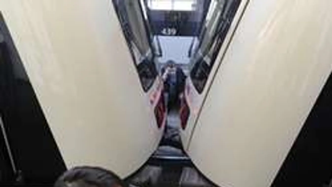 Friss: házkutatást tartottak a BKV-nál a baleset miatt