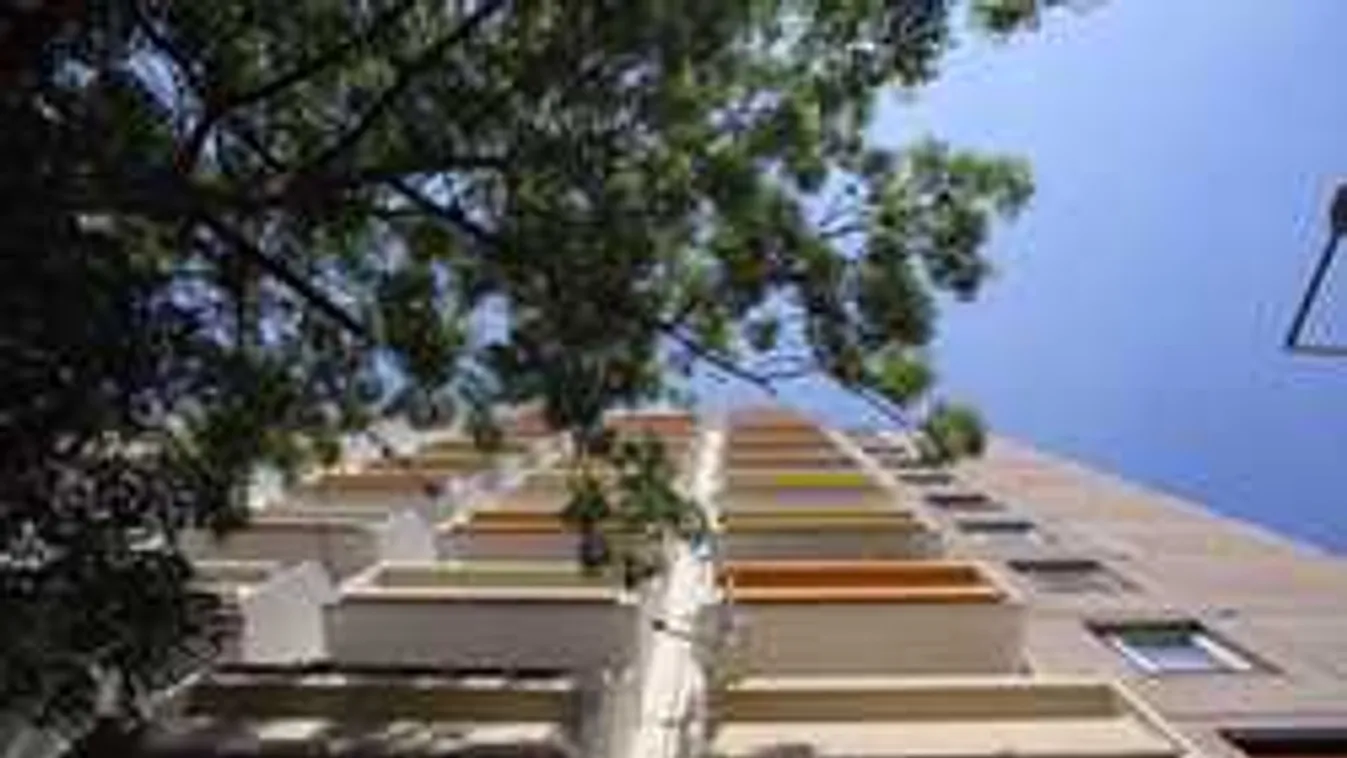 Kiugrott a tizenkettedikről egy nő, búcsúlevelet is hagyott hátra