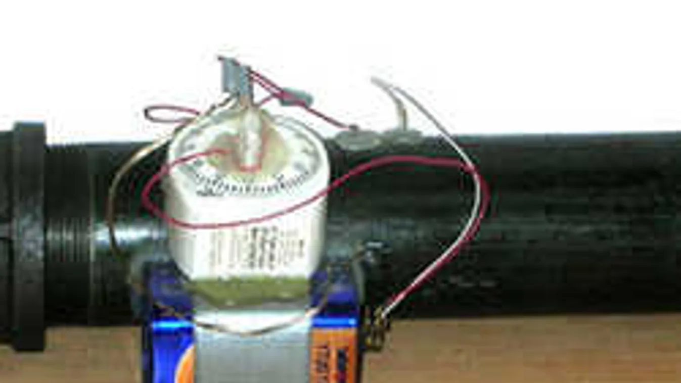 Bombát kapott Hillary Clinton és Barack Obama is Soros György után