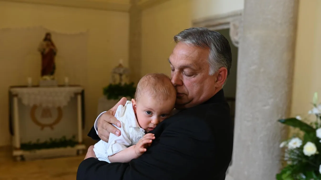 Megható képet tett közzé Orbán Viktor