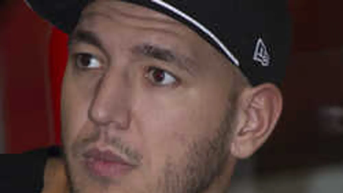 Váratlan fordulat, Curtis máris otthagyja az elvonót?