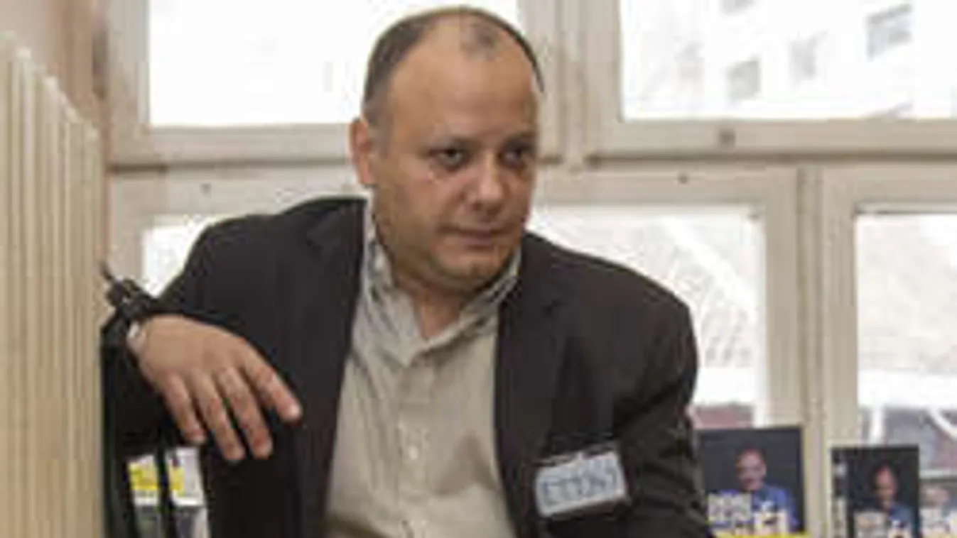 Ezért kezdett újra inni Damu Roland neje