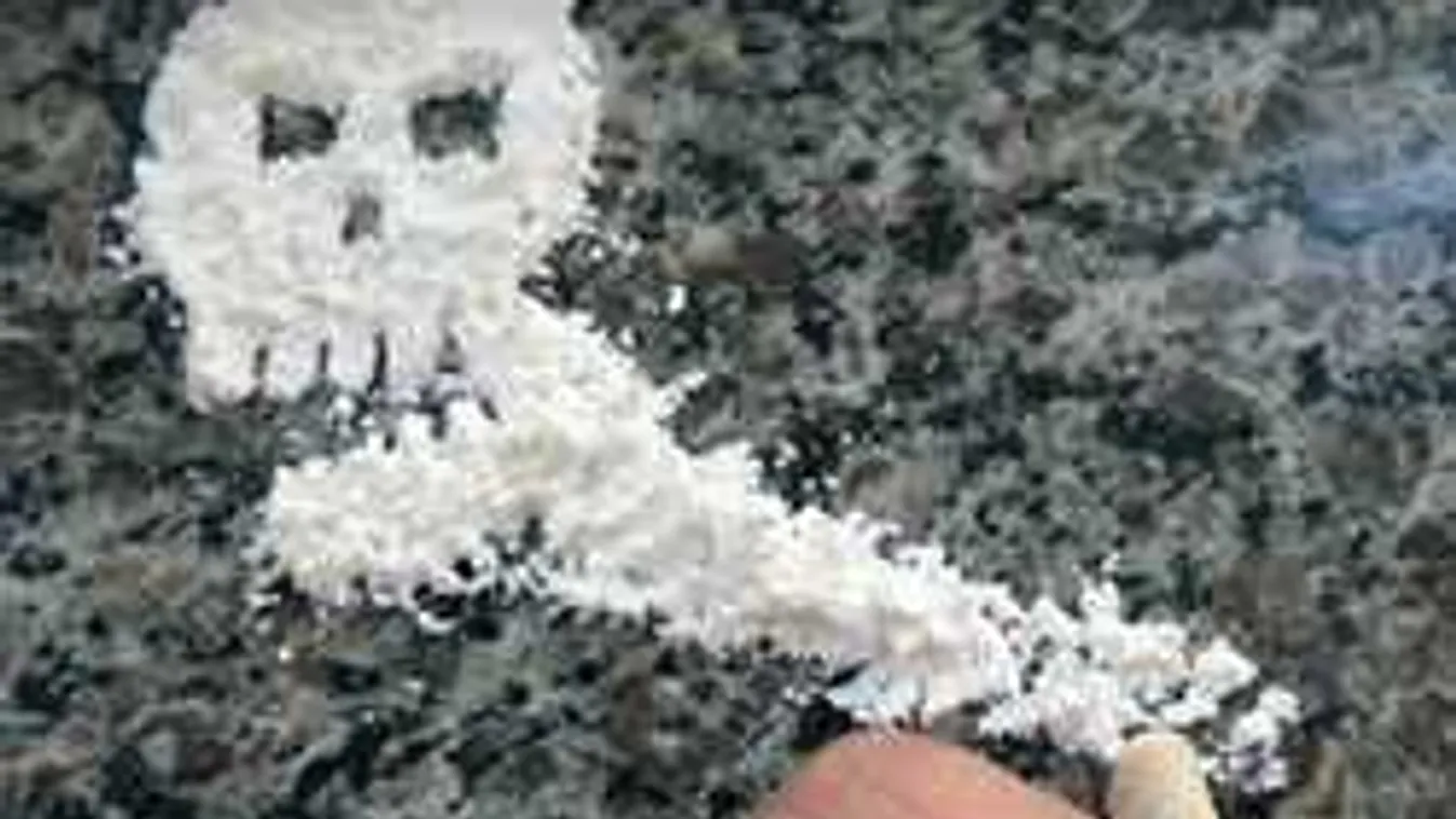 Kokaint fogyasztott egy 13 éves munkácsi diáklány, kórházba került