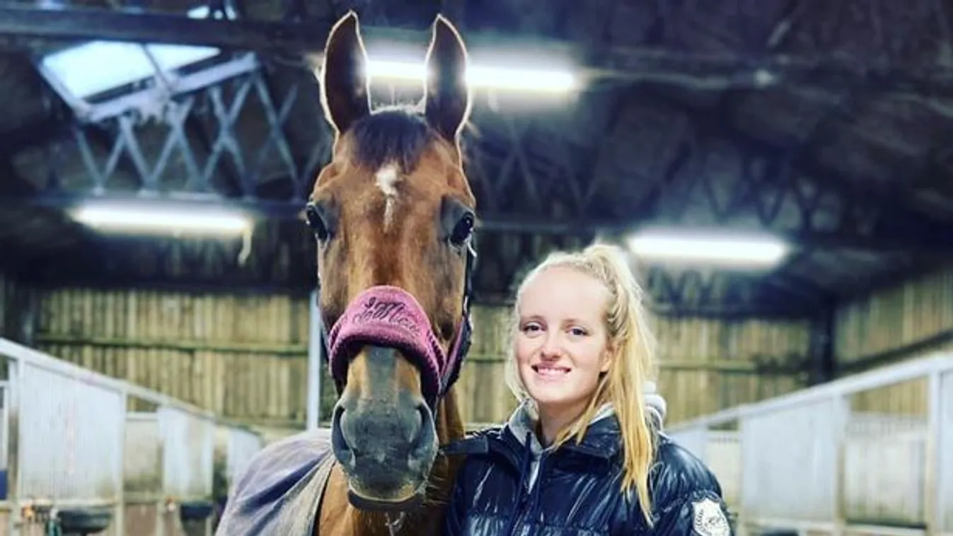 „Repülj magasra édes lányom” – egy mező közepén bukkantak rá a gyönyörű 23 éves modell holttestére