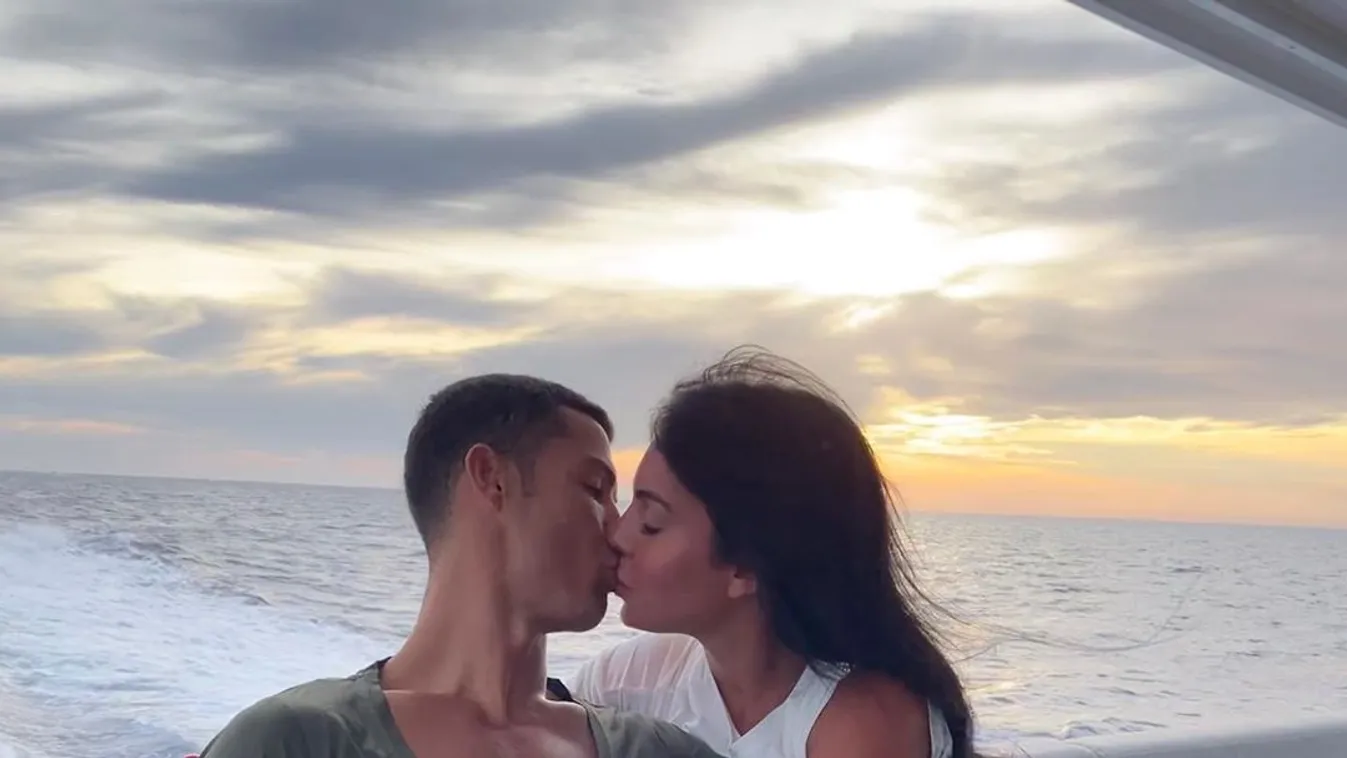 Forró percek: így táncol a fülig szerelmes Ronaldo összebújva gyönyörű párjával