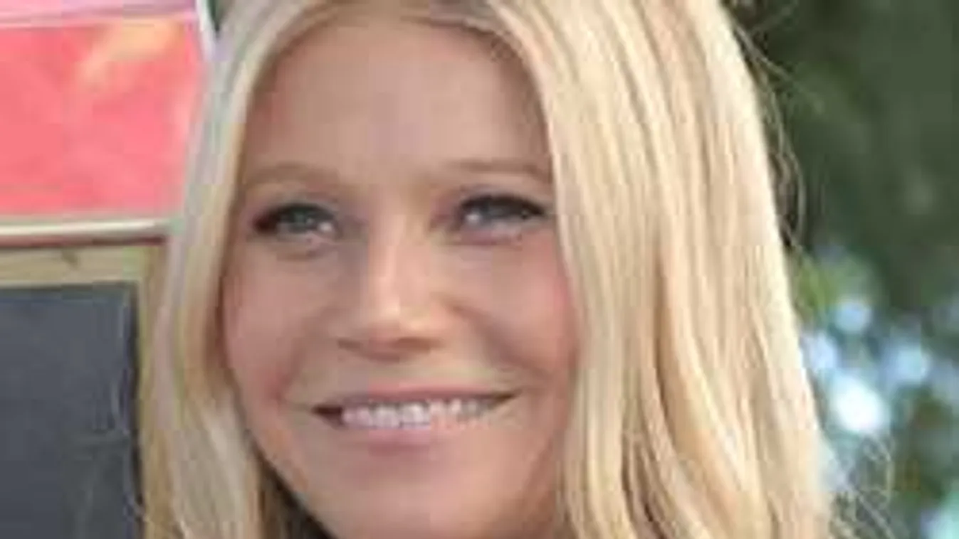 Lebuktatta magát a sztármami, így leplezte le mocskos hálószobatitkait