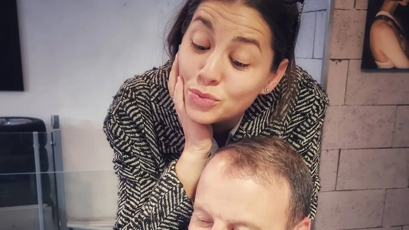 Nagy a boldogság Ördög Nóriéknál: új kétlábú érkezett a családba