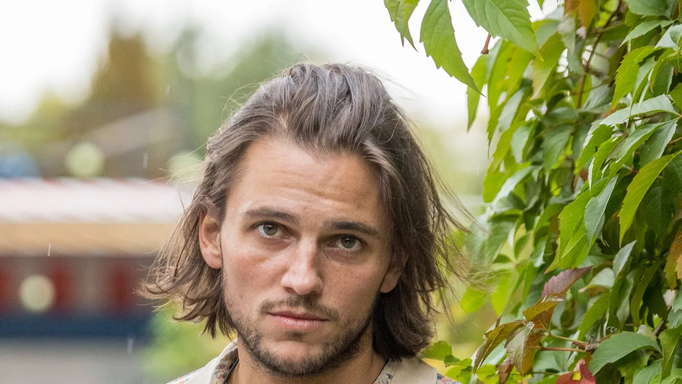 Három tragédia is érte, gyászol a TV2 fiatal sztárja