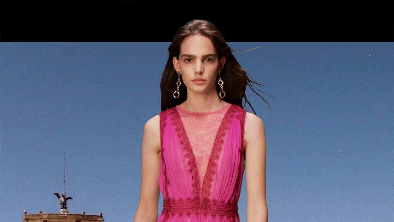 Collection Resort 2021 d'Alberta Ferretti ***EXCLUSIVE*** 