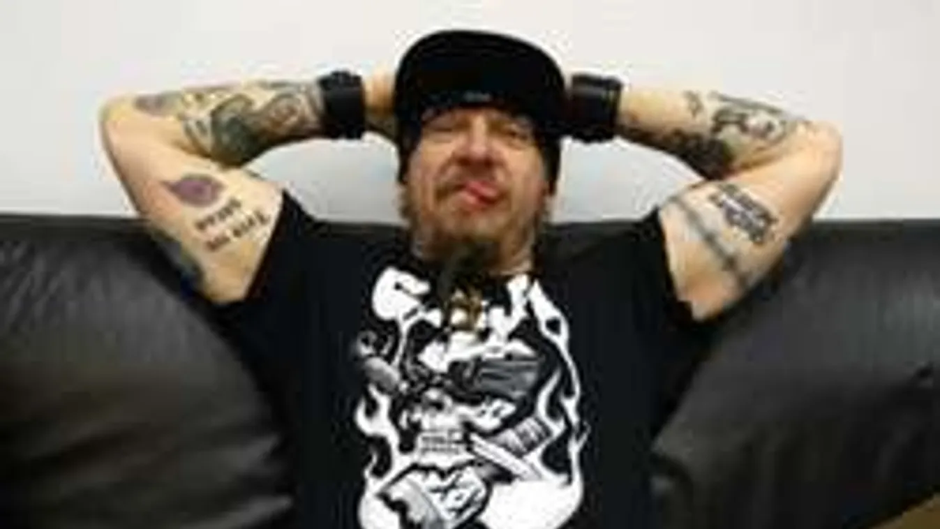 Reszkess, Kanada! Hoki-vb Ganxsta Zolee-val a Ripost-on