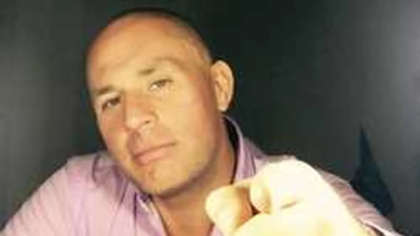 Hoppá, így reagált a magyar sztár a Majka-Curtis botrányra