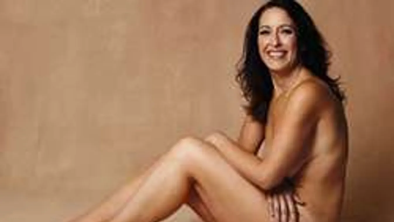 Félre a photoshoppal! Íme az álomszép, meztelen női test a valóságban