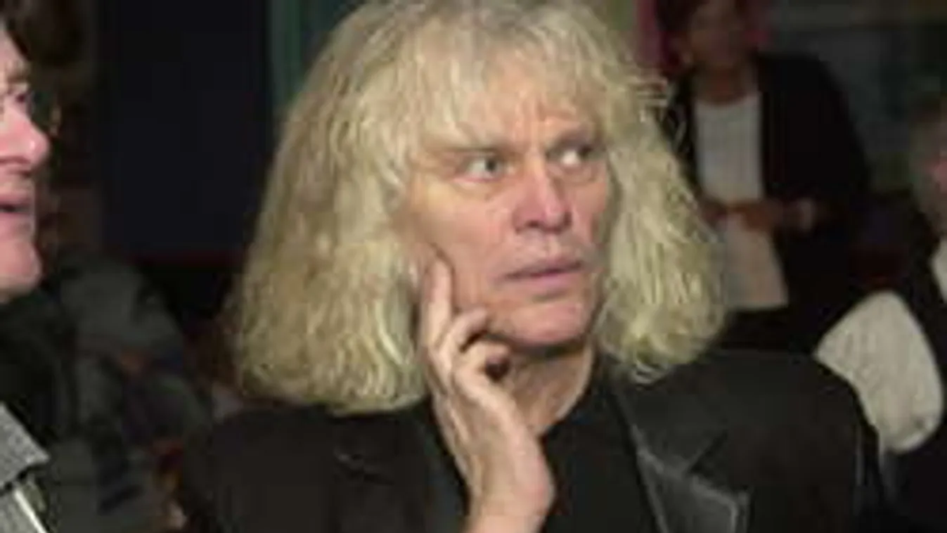 Gyász: könnyes szemmel áll színpadra Kóbor János!